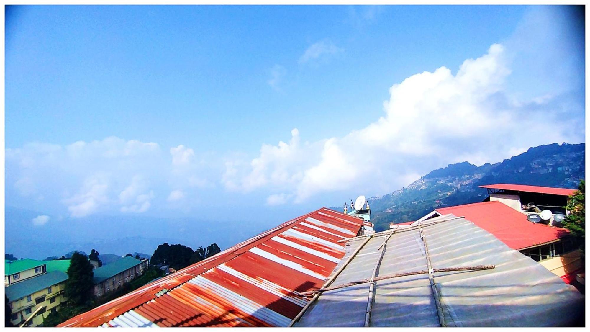 Hotel Premium Pitstop Near Railway Station Best Hotel In Darjeeling ダージリン エクステリア 写真